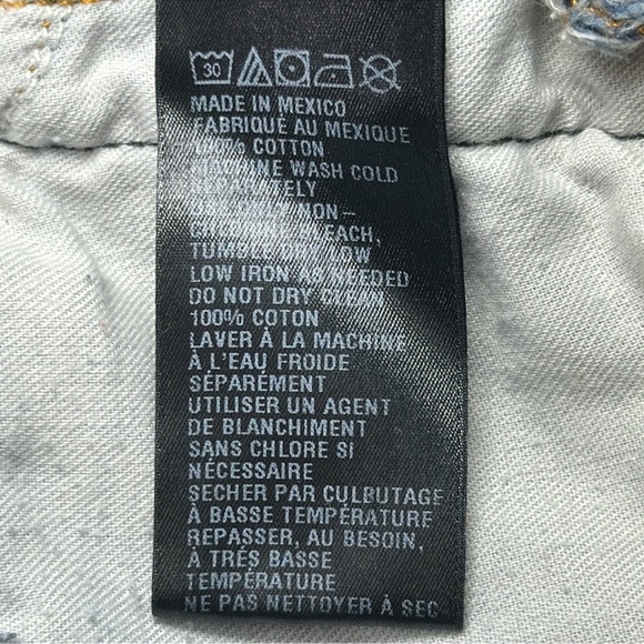 BDG by Urban Outfitters High Rise Girlfriend Embroidered Raw Hem Shorts - Picture 8 of 8